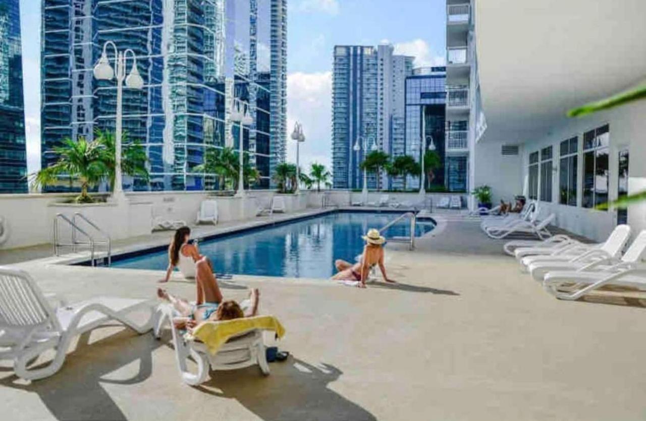 Amazing With Free Parking In Brickell Miami