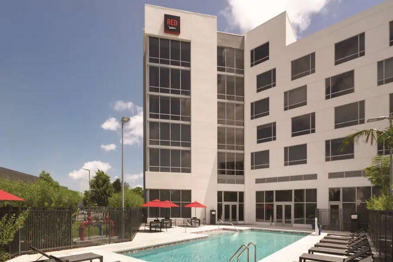 Radisson Red Airport Hotel 3*
