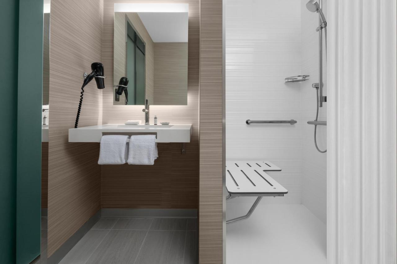 Ac By Marriott Brickell Hotel 3*