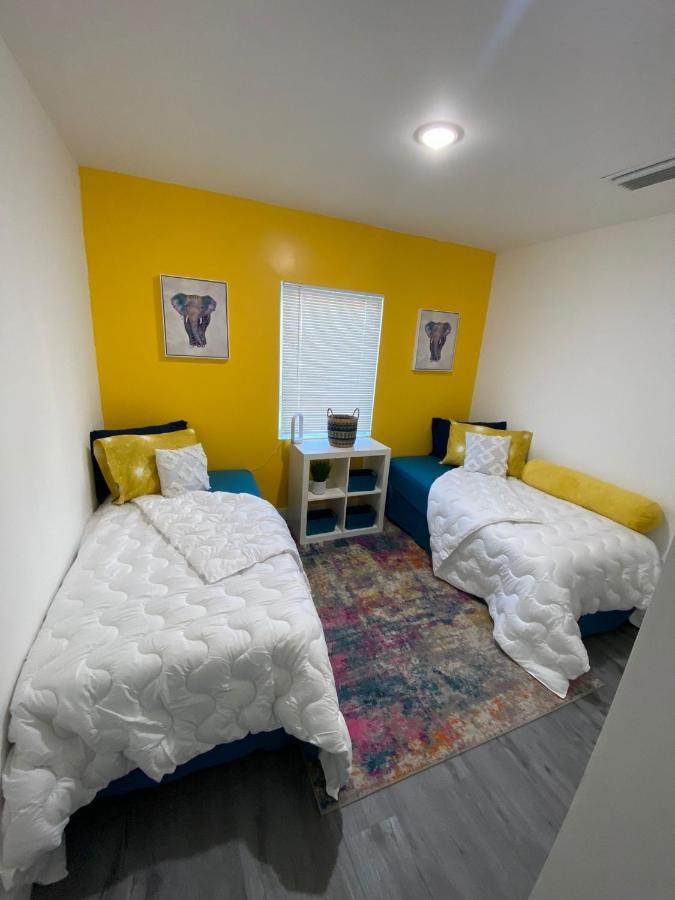 Luxurious Apt With Free Parking Mins Away From South Beach And Wynwood Apartment Miami