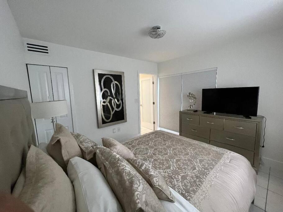 Villa Luxurious And Cozy Townhouse 3 Bedrooms 2.5 Bath *