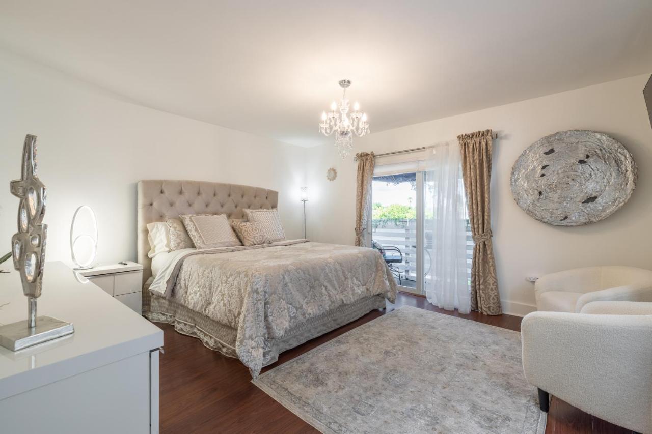 Luxurious And Cozy Townhouse 3 Bedrooms 2.5 Bath * Miami
