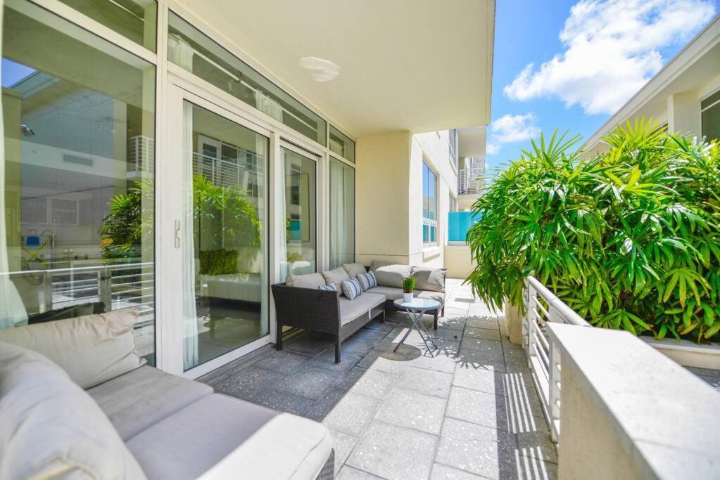 Apartment Awesome With Pool In Midtown