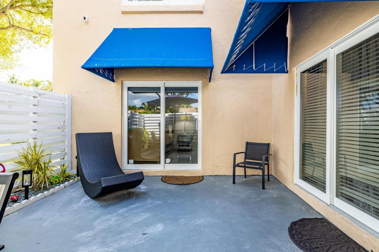Luxurious And Cozy Townhouse 3 Bedrooms 2.5 Bath *