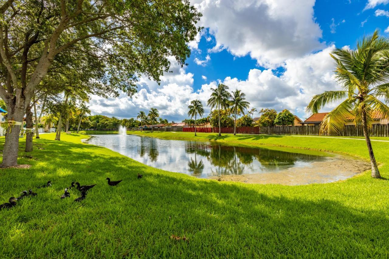 Villa Luxurious And Cozy Townhouse 3 Bedrooms 2.5 Bath *