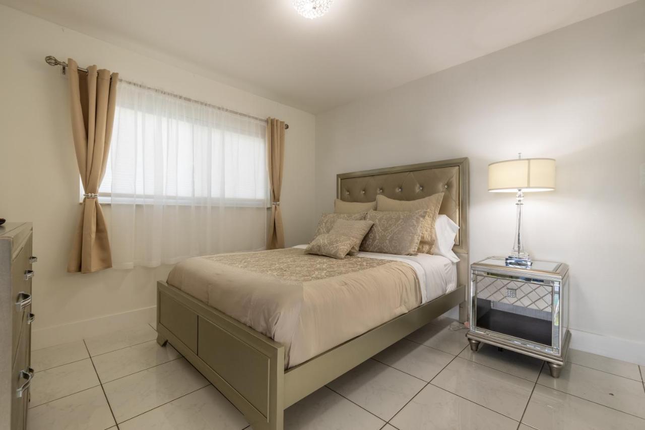 Luxurious And Cozy Townhouse 3 Bedrooms 2.5 Bath