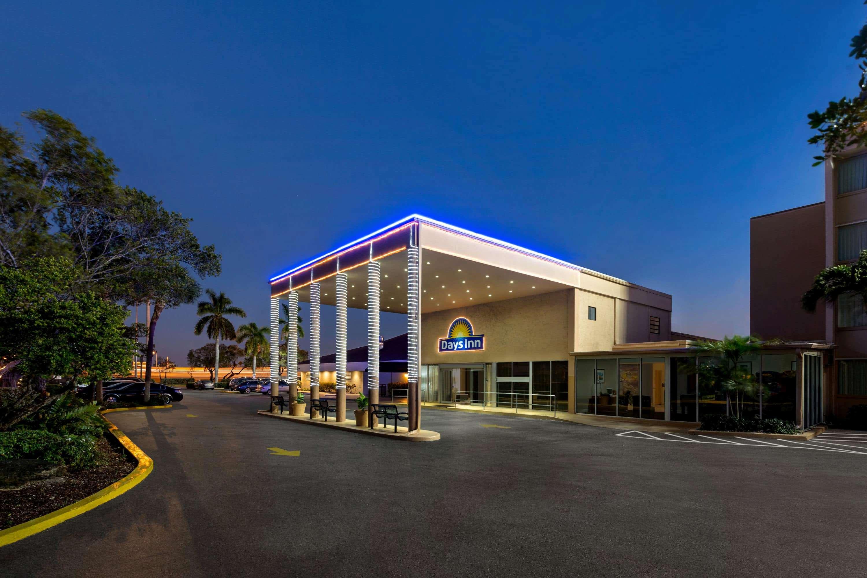 Envision International Airport 3*