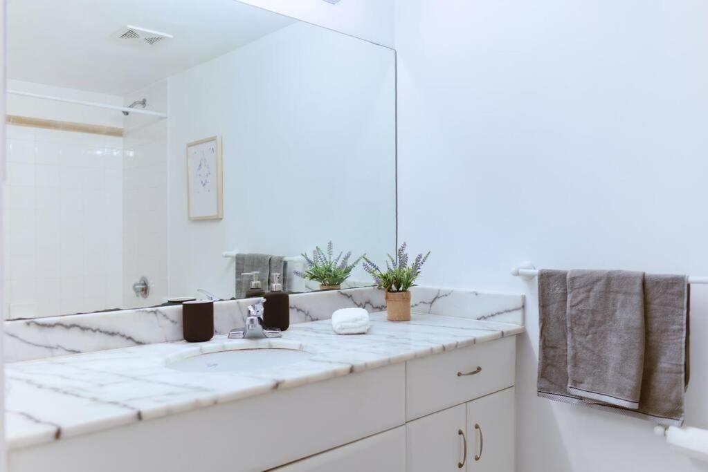 Amazing Studio Apt @brickell With Pool & Parking Miami