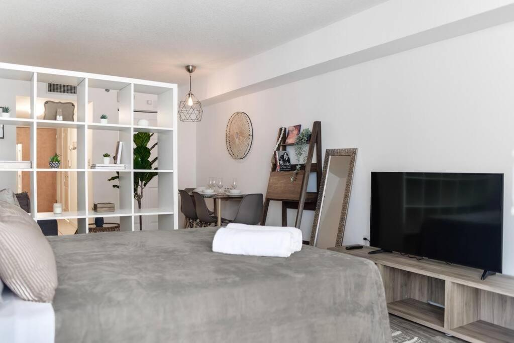 Amazing Studio Apt @brickell With Pool & Parking Miami