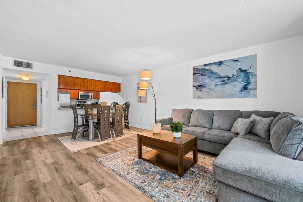 Unique 1 Bed 1 Bath • Brickell • Bay & Views * Miami