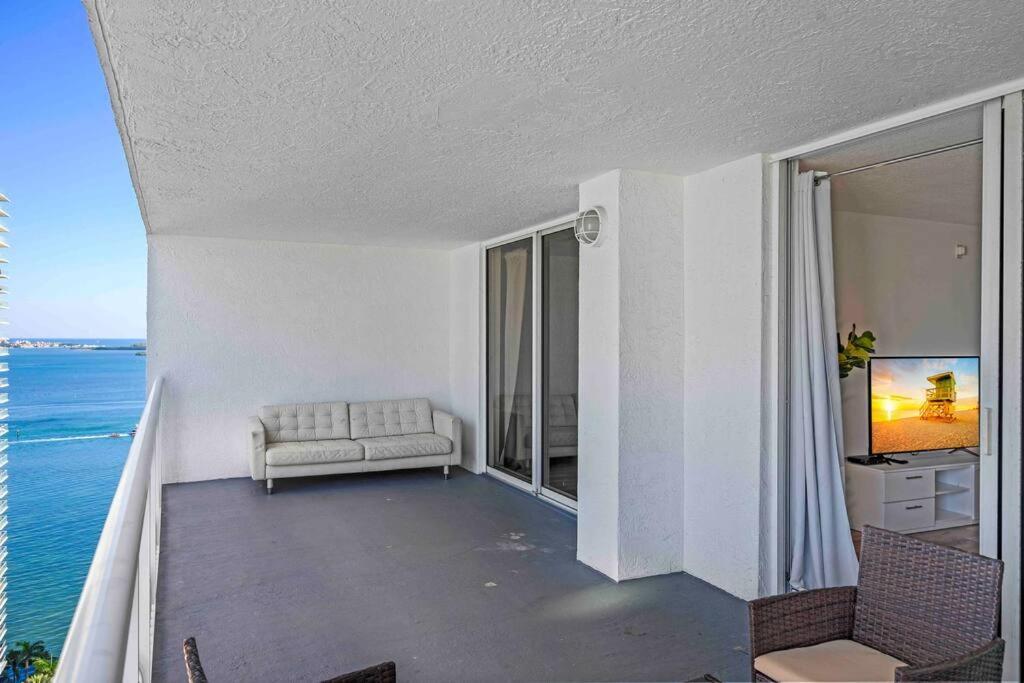 Apartment Unique 1 Bed 1 Bath • Brickell • Bay & Views *