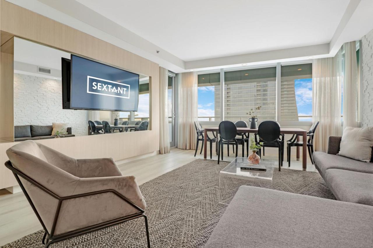 Conrad Brickell I Sextant Holiday home