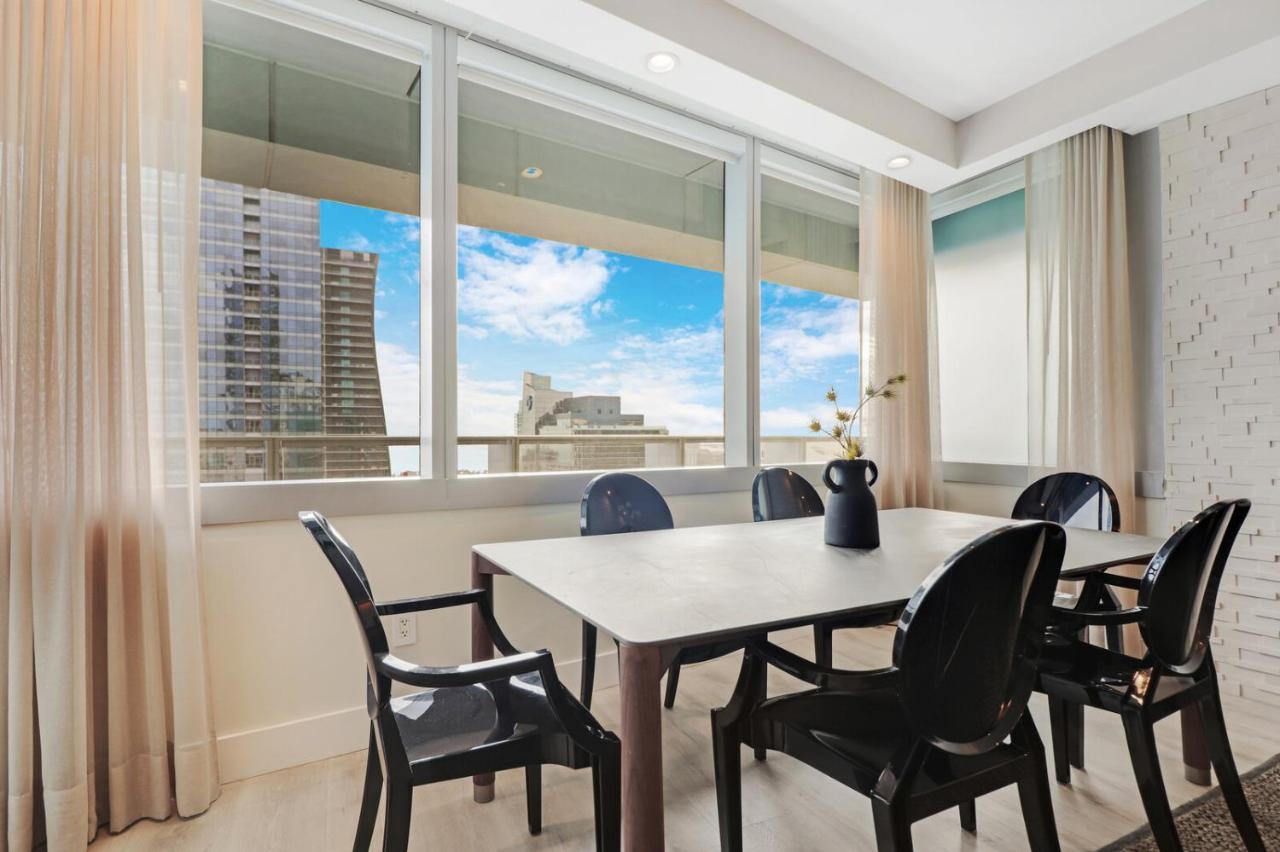 Conrad Brickell I Sextant * Miami