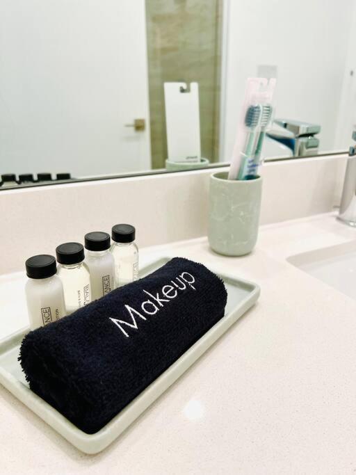 Aparthotel Sleek 2bd 2ba In Design District