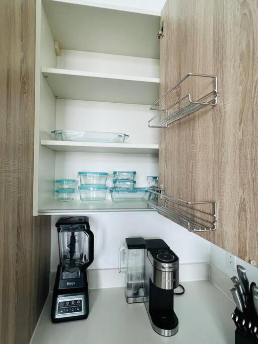 Sleek 2bd 2ba In Design District Miami