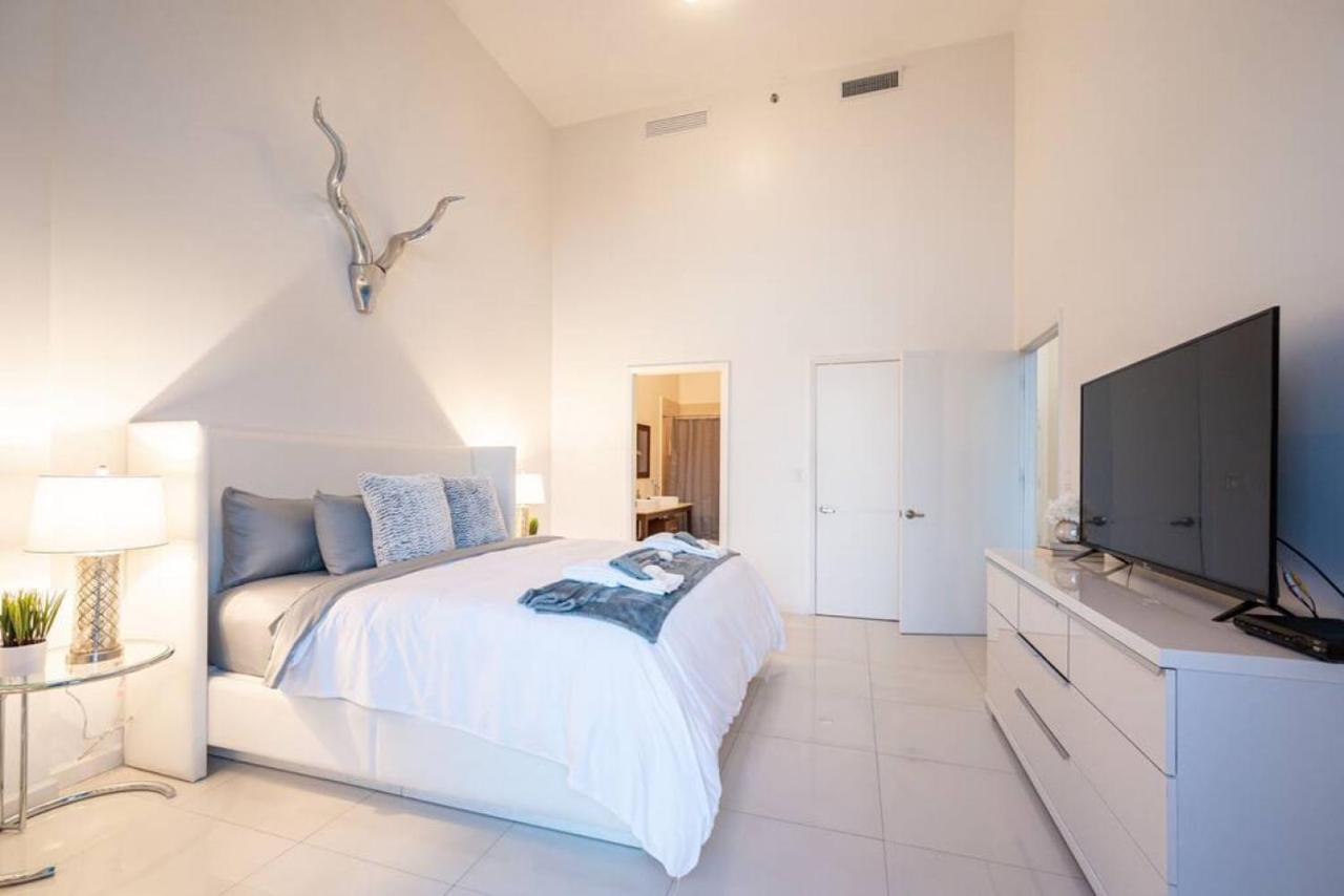 Apartamento Beautiful One Bedroom 16ft Ceilings At The W *