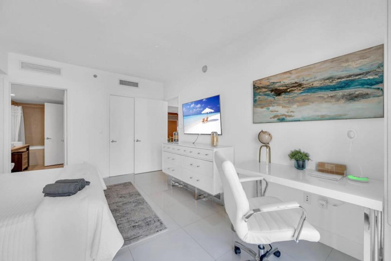 Modern 1 Bed Icon Brickell With Amazing Views Apartment