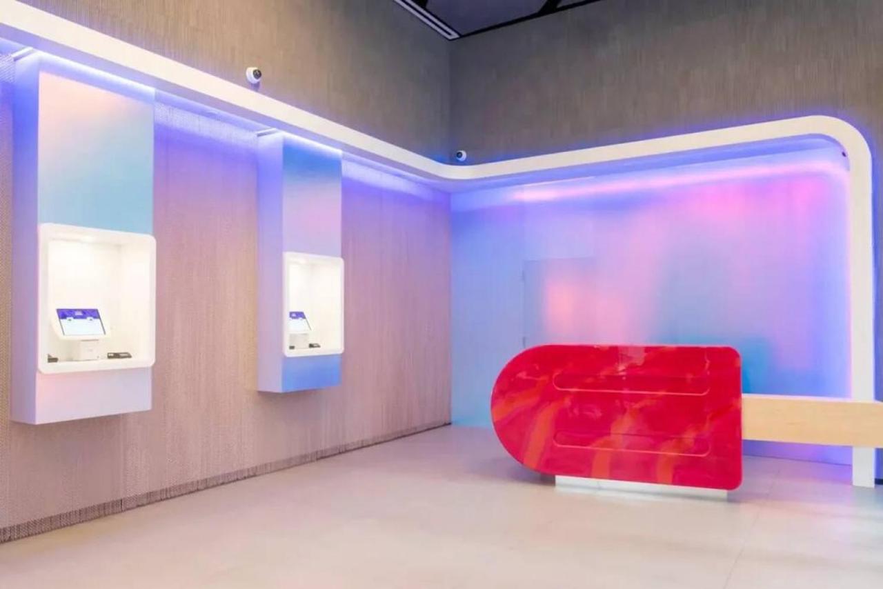 Modern 1 Bed Across From Bayside In Downtown Miami