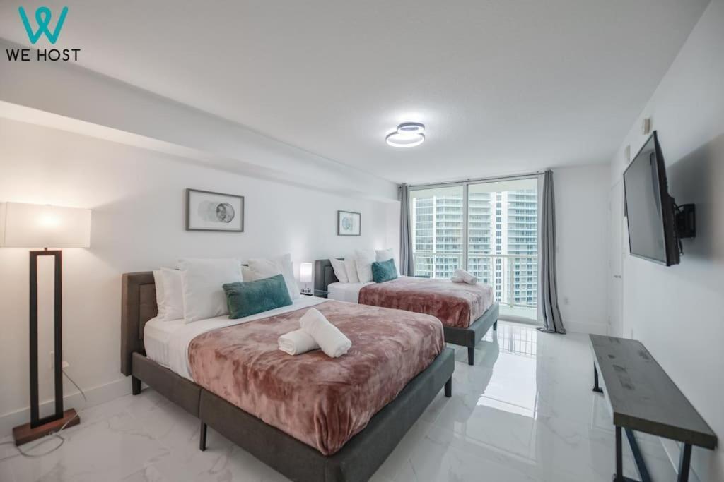We Host- Awesome Penthouse Apt Brickell W-pool *
