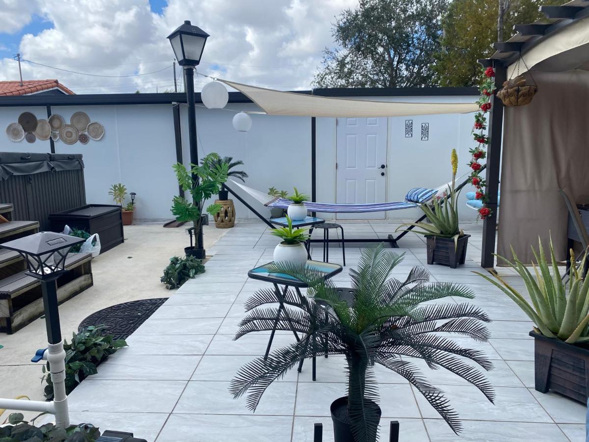 Tiny Place W Private Hot Jacuzzi 7 Min To International Airport * Miami