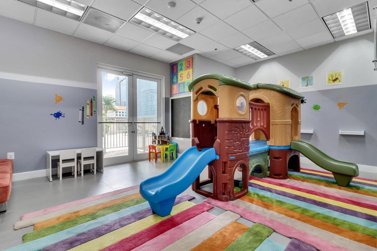 The Club At Brickell Bay Luxury