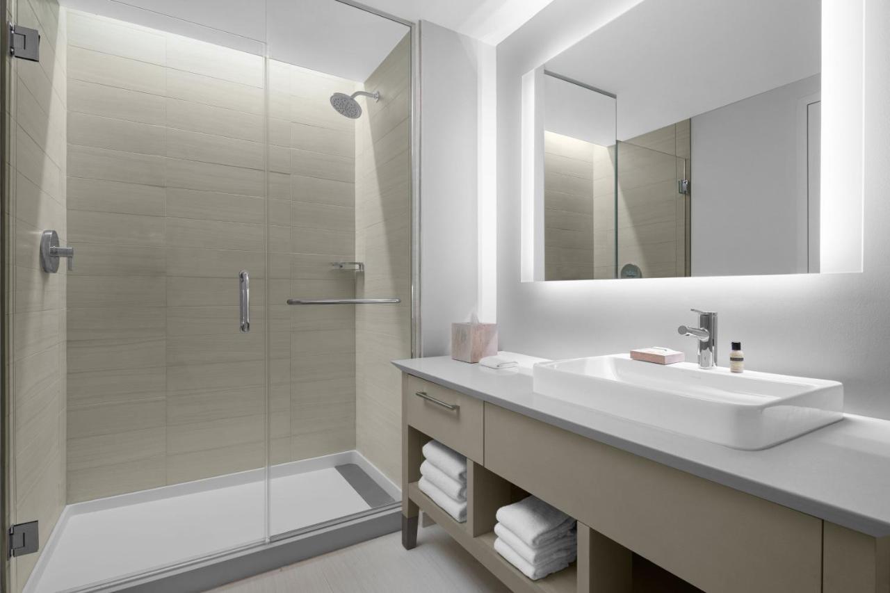 Hotel Element Brickell 3*