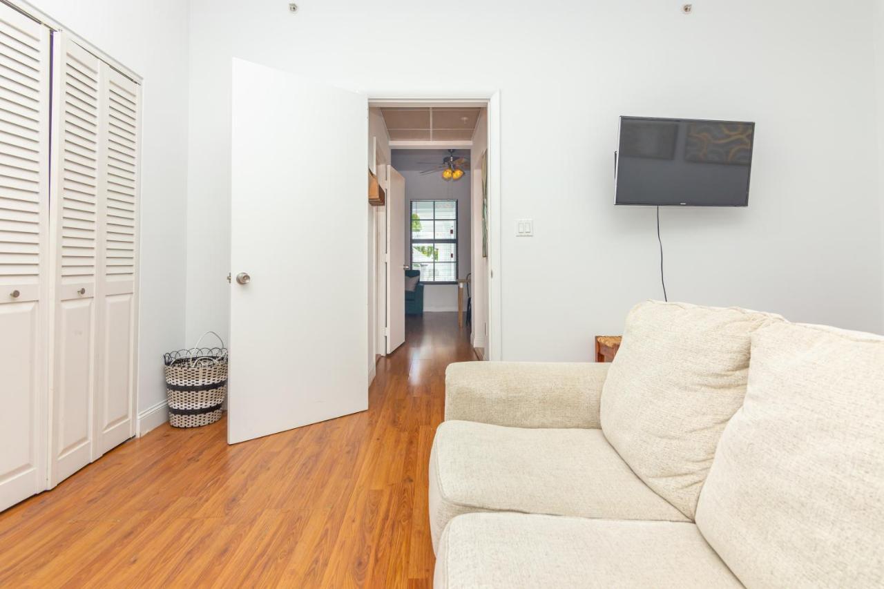 Downtown With Balcony - 5 Minutes From Wynwood & Port - Near Apartment Miami