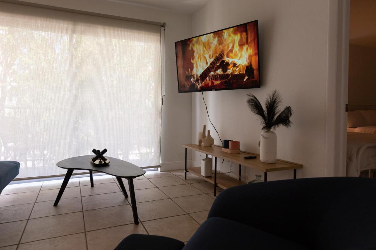 Apartment One Bedroom - With Parking & Balcony - Heart Of Wynwood
