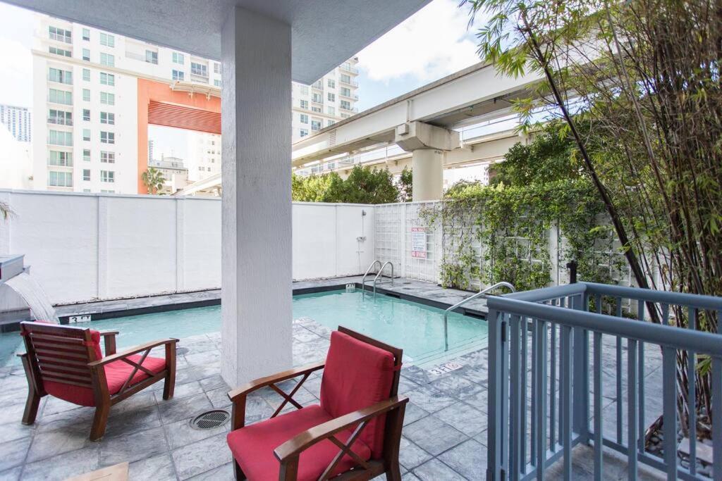 Apartment Spectacular 2-br 4 People 1107 Miami