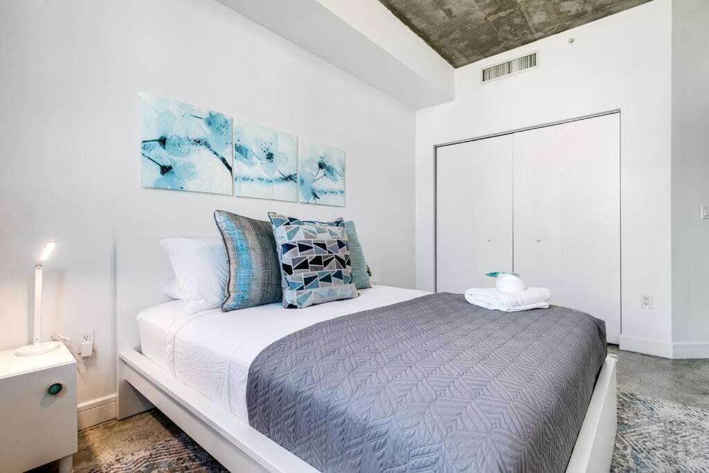 Spectacular 2-br 4 People 1107 Miami