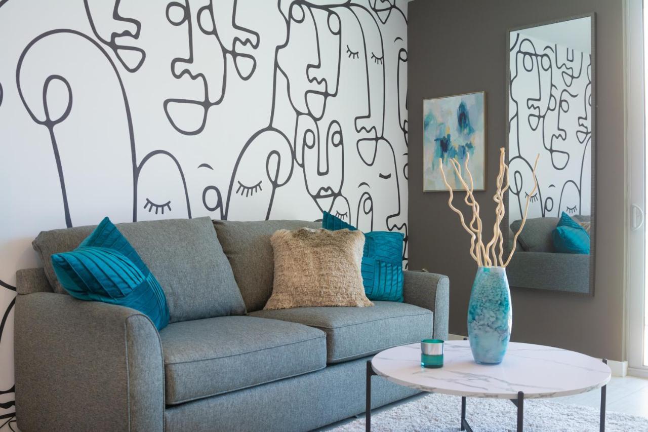 Luxury Oceanview At Design District *