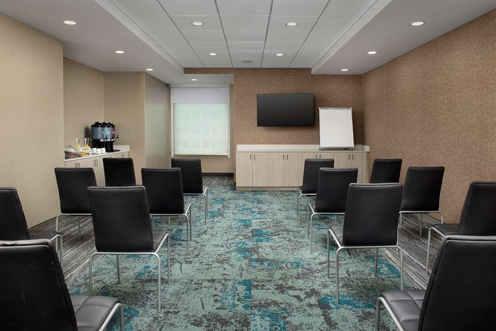 Hotel Tru By Hilton Airport South Blue Lagoon Miami
