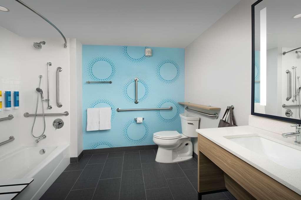 Tru By Hilton Airport South Blue Lagoon *