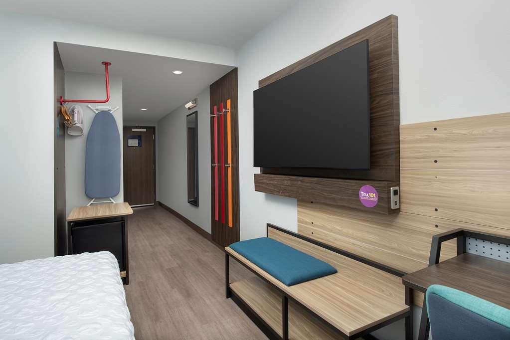Tru By Hilton Airport South Blue Lagoon Hotel