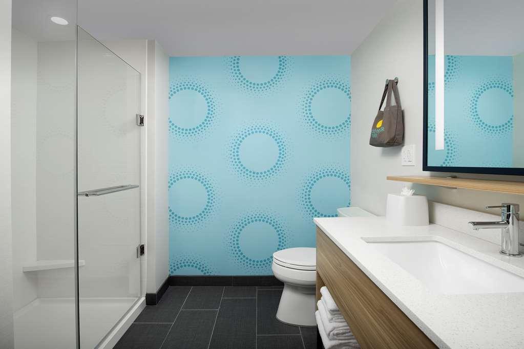 Tru By Hilton Airport South Blue Lagoon *