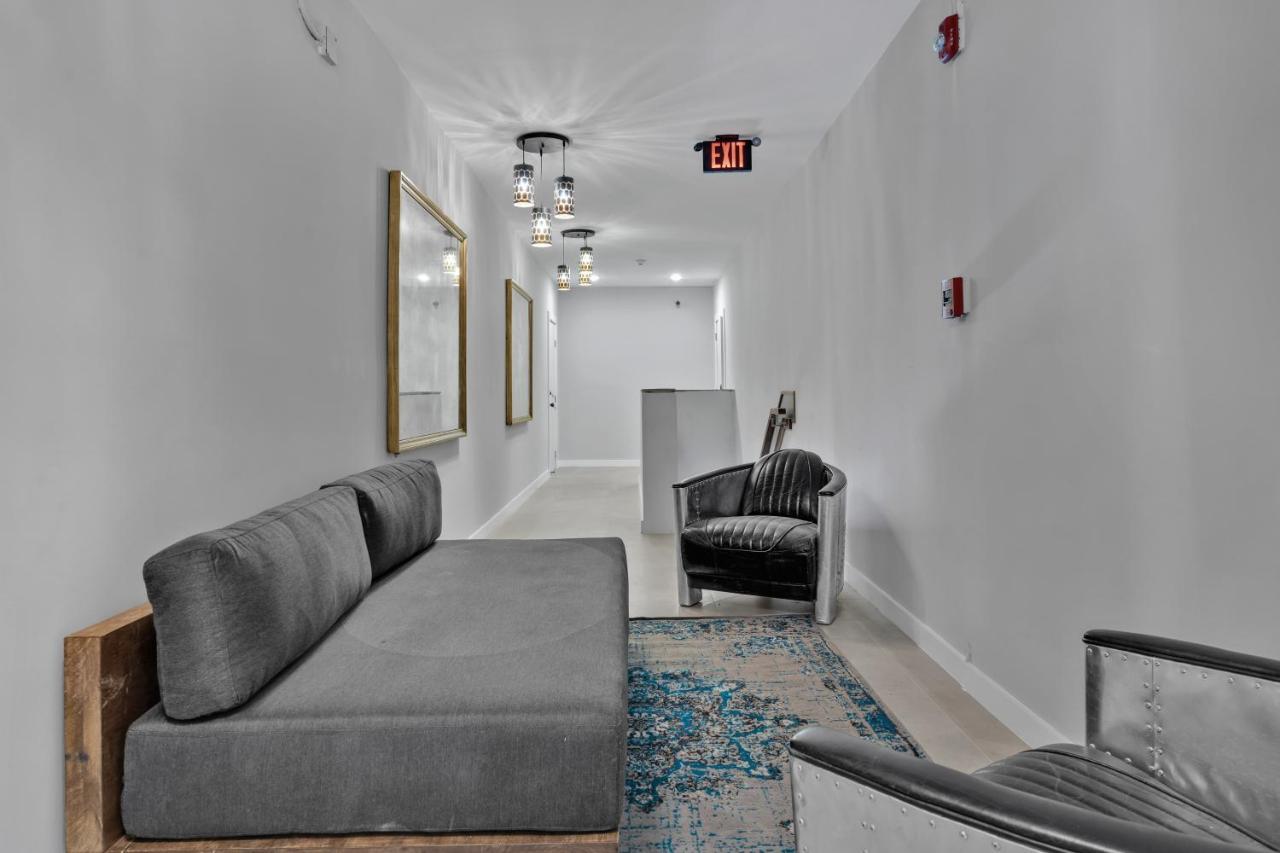Charming Just 2 Minutes From Brickell Apartment *