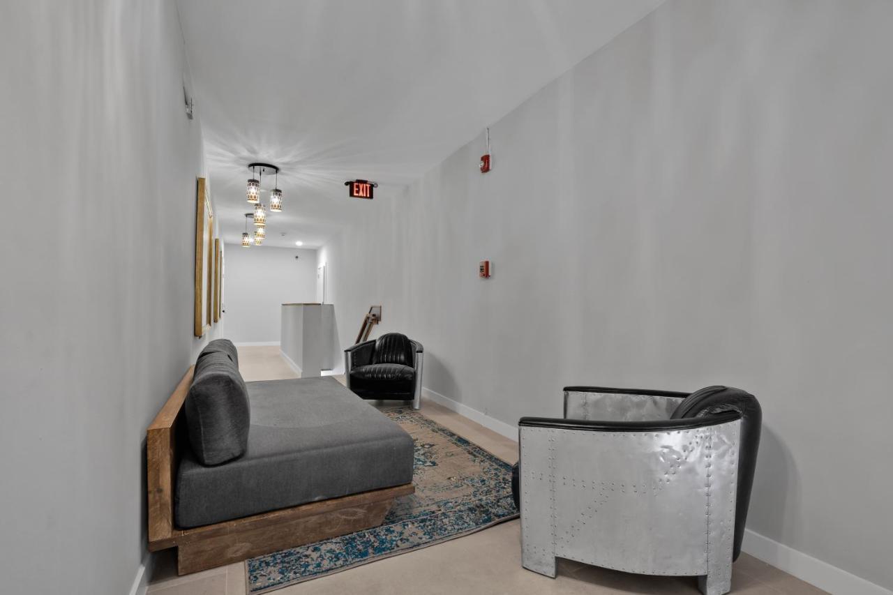 Charming Just 2 Minutes From Brickell Apartment *