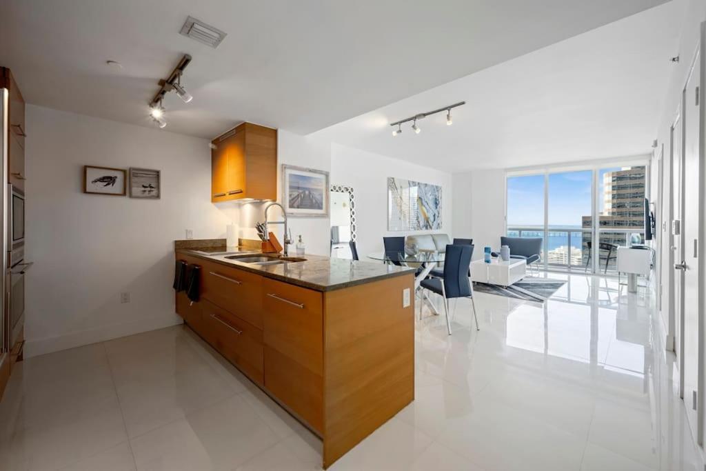 Apartment W East High Water View
