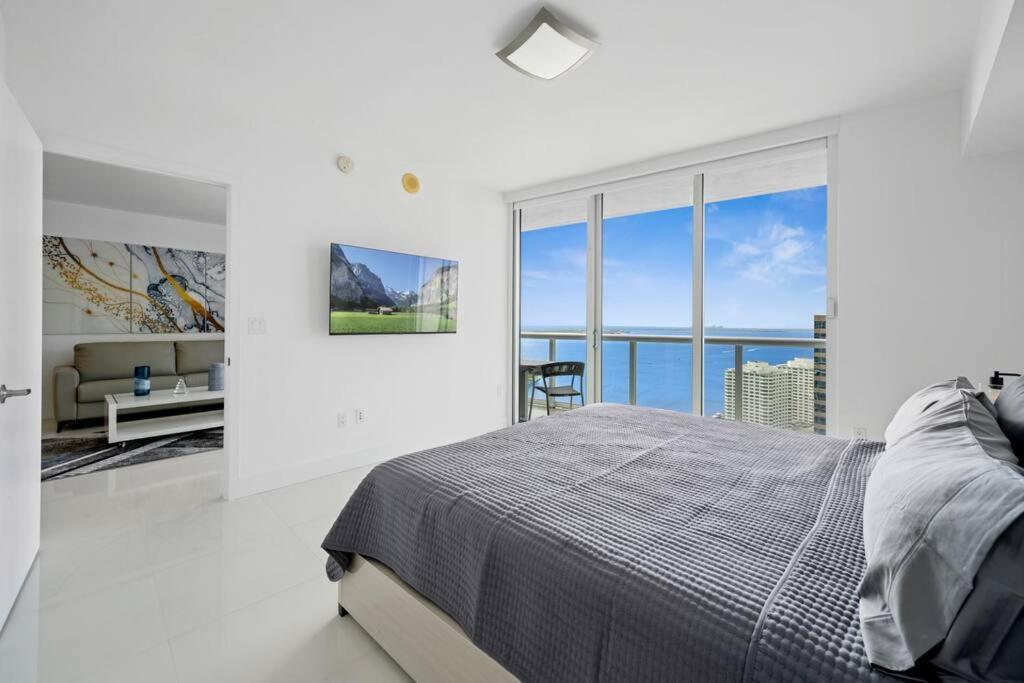 W East High Water View Apartment
