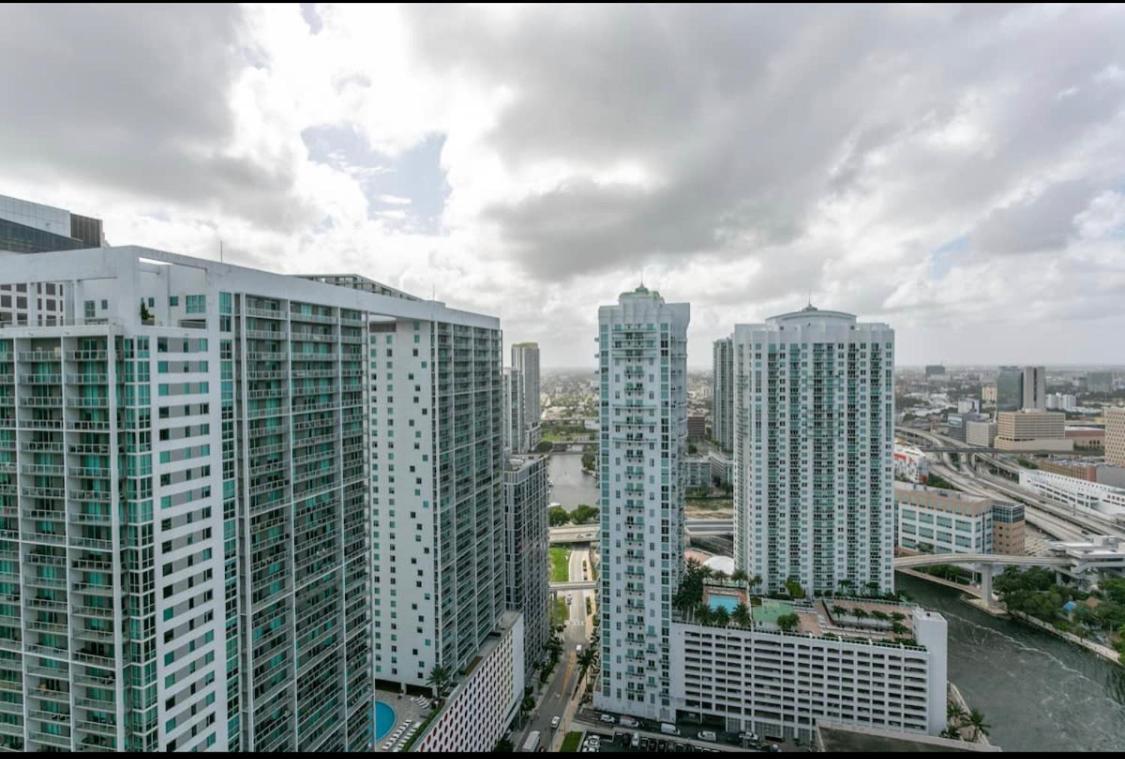 Apartment Icon Brickell Residences