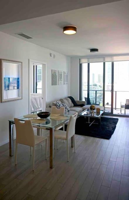 Luxury 2br Corner Downtown Mia Apartamento *