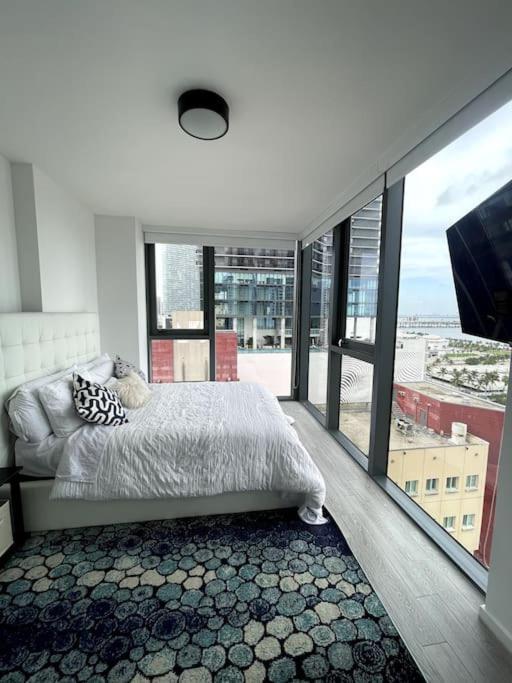 Apartamento Luxury 2br Corner Downtown Mia Miami