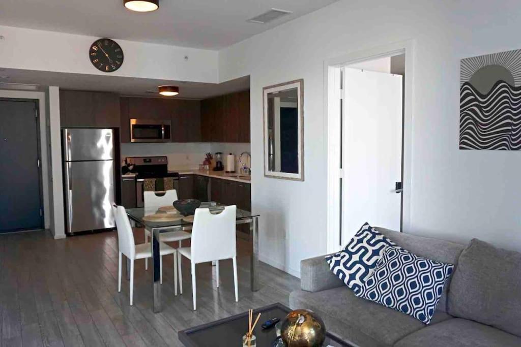 Luxury 2br Corner Downtown Mia