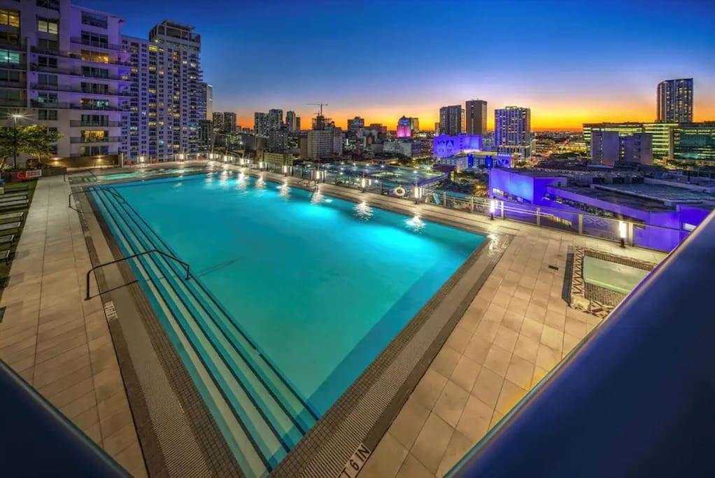 Luxury 2br Corner Downtown Mia Apartamento