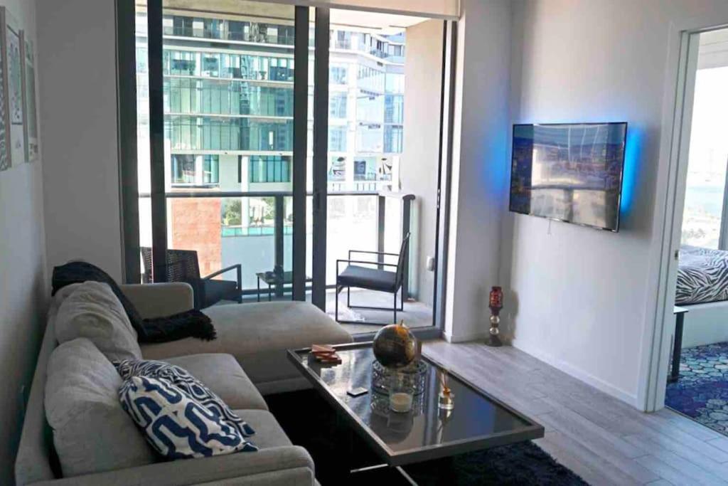Luxury 2br Corner Downtown Mia * Miami