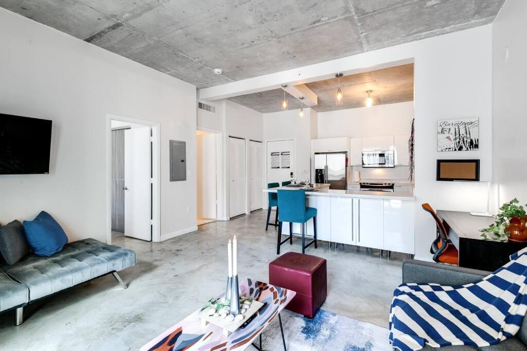 Apartment Super Convenient 1br In Downtown 4 P 1708 Miami