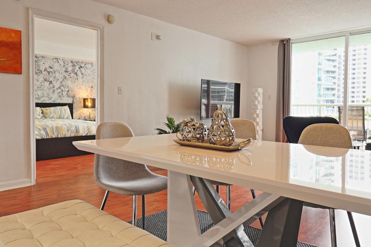 Upscale In The Heart Of Brickell Apartment