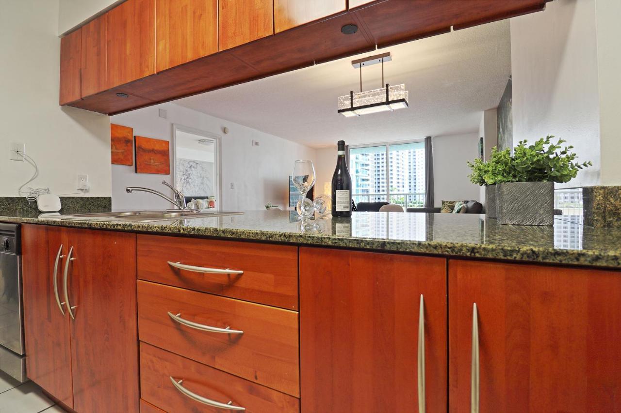 Apartment Upscale In The Heart Of Brickell Miami