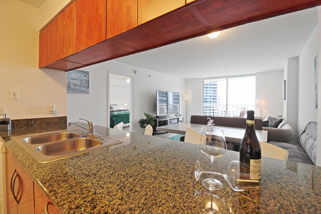 Upscale In The Heart Of Brickell Apartment