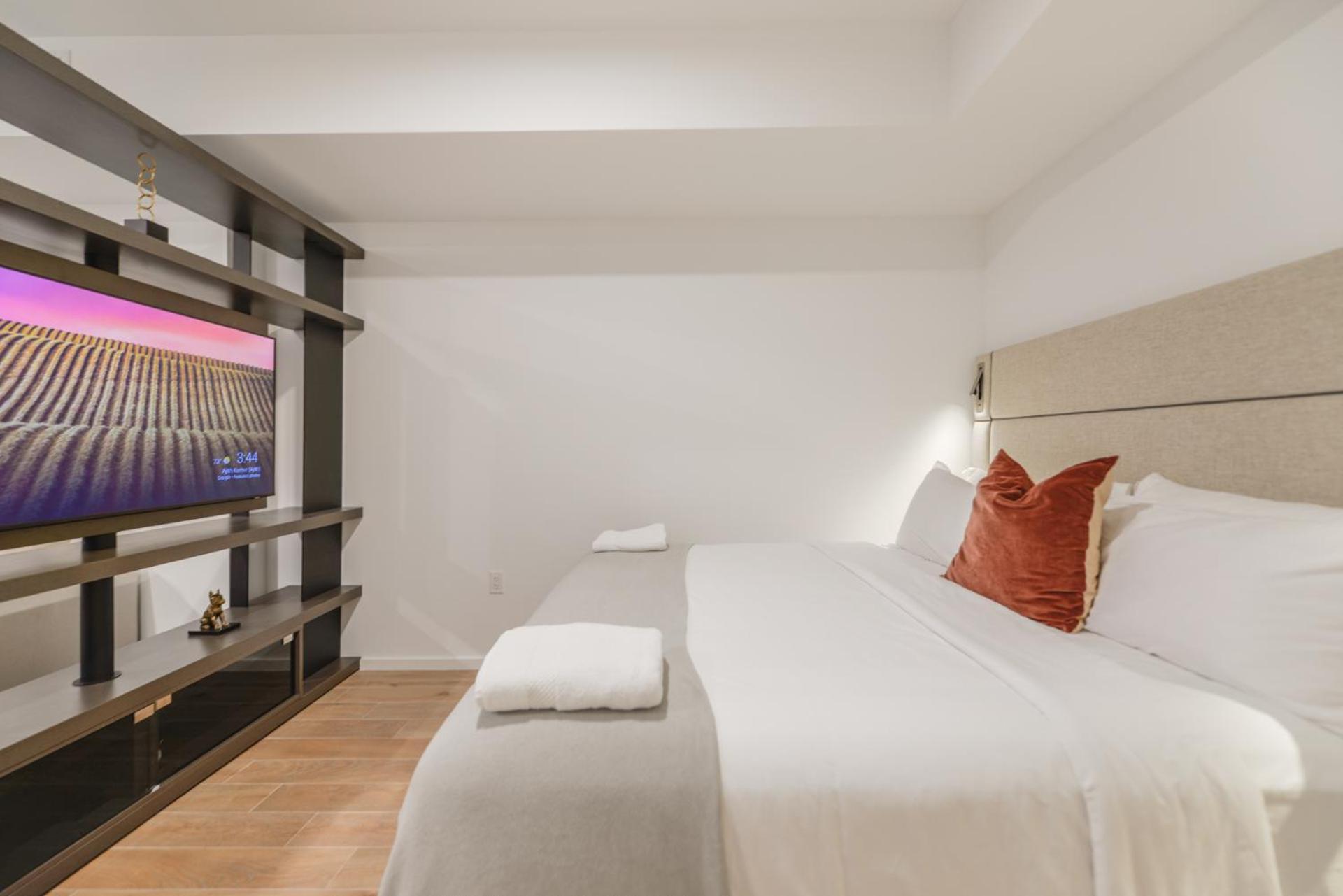 Apartment Bayside Luxury: Studio Near Bayfront Park